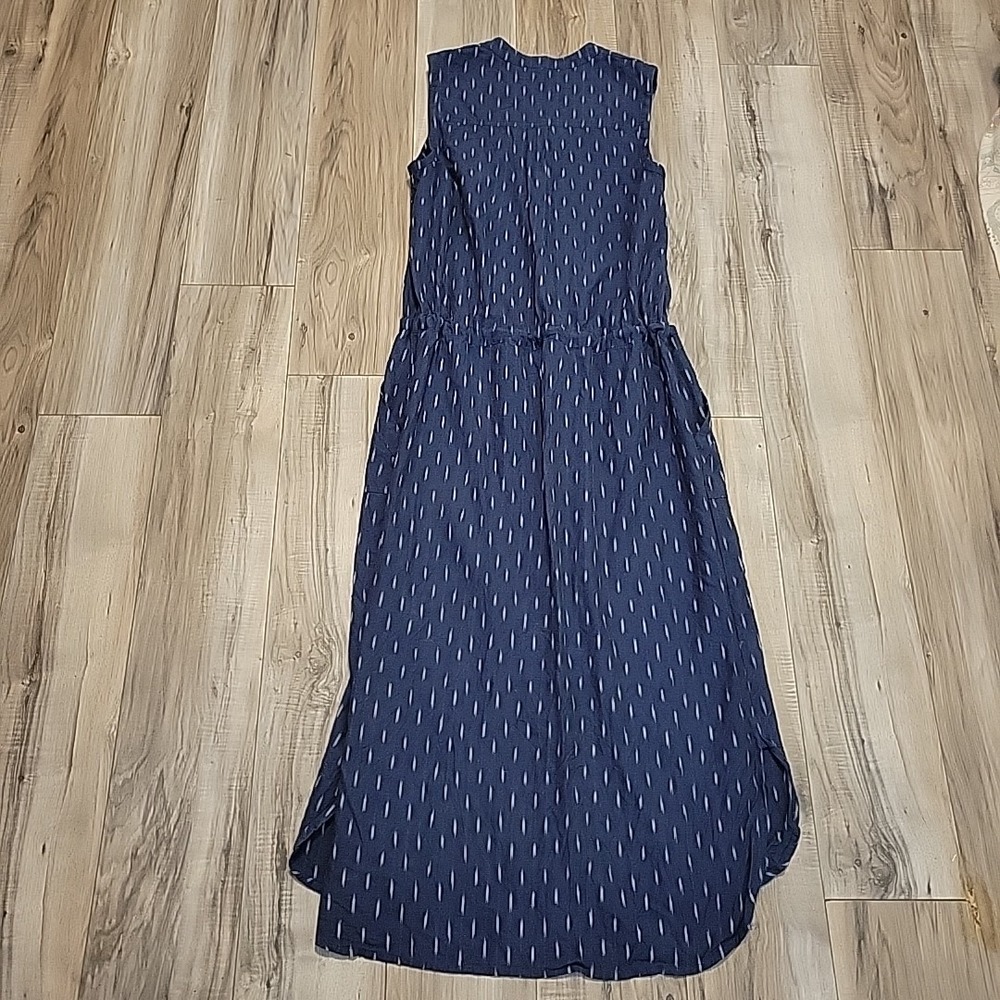 Faherty Navy Blue Sleeveless Midi Dress with Subtle White Dash Print - Picture 2 of 11